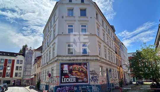 Bild von TOP Lage in Ottensen: Mehrfamilienhaus aus der Gründerzeit mit Ausbaupotenzial im Dachgeschoss