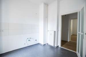 Für Stadtliebhaber: 2-Zimmer-Wohnung mit Balkon und modernem Tageslichtbad nahe Boxhagener Platz – Simplonstraße 53a, 10245 Friedrichshain, Berlin – Vorschaubild 11
