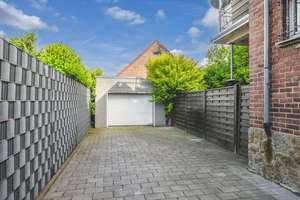 Charmantes Einfamilienhaus mit sonnigem Grundstück
und Garage in sehr beliebter und ruhiger Lage – Die vollständige Adresse der Immobilie erhältst du vom Anbieter., 52078 Brand, Aachen – Vorschaubild 2