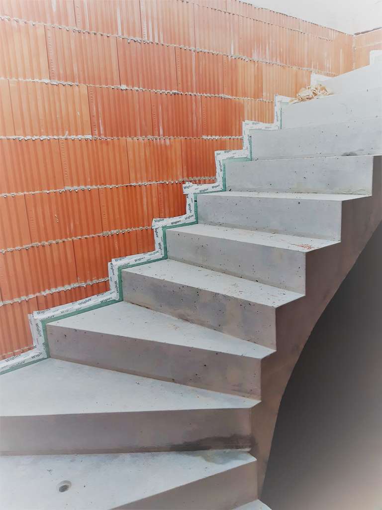 Immobilie in Pfaffenhofen an der Glonn - Seltene Gelegenheit: Massiv-Rohbau in traumhafter Lage – gestalten Sie Ihr Traumhaus selbst - Bild 2