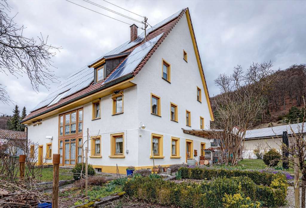 Immobilie in Schelklingen - Viel Platz für Ideen – Wohnhaus mit Scheune, Werkstatt und großem Garten - Bild 3