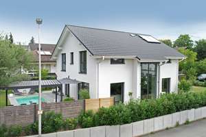 von Privat: Exklusives Einfamilienhaus mit moderner Architektur – Die vollständige Adresse der Immobilie erhältst du vom Anbieter., 91085 Weisendorf – Vorschaubild 25