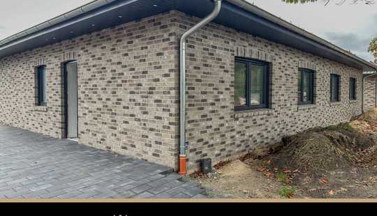 Bild von **Neubau-Doppelhaushälfte in ruhiger Lage mit großem Garten**