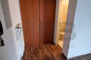 Schöne 2,5-Zimmer-Wohnung im Herzen von Sterkrade! – Die vollständige Adresse der Immobilie erhältst du vom Anbieter., 46145 Sterkrade-Mitte, Oberhausen – Vorschaubild 3