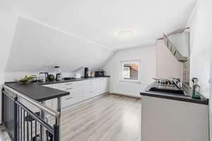 Modernisierte Doppelhaushälfte mit Garage, Terrasse, Balkon und viel Wohnkomfort in Wormersdorf – Die vollständige Adresse der Immobilie erhältst du vom Anbieter., 53359 Rheinbach – Vorschaubild 3