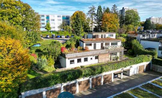 Terrassenbungalow mit Büro-/ Einliegerbereich u. Doppelgarage in ruhiger Standrandlage von Nürtingen