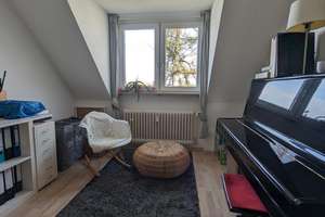 Dachgeschosswohnung mit dreieinhalb Zimmern und Balkon in Bochum – Diemelstraße 16 a, 44807 Kornharpen/Voede-Abzweig, Bochum – Vorschaubild 19