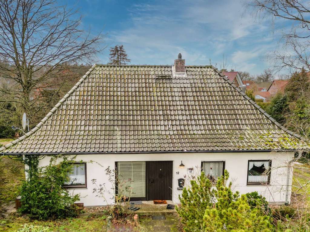 Immobilie in Wienhausen - Bungalow auf großem Grundstück - Bild 0