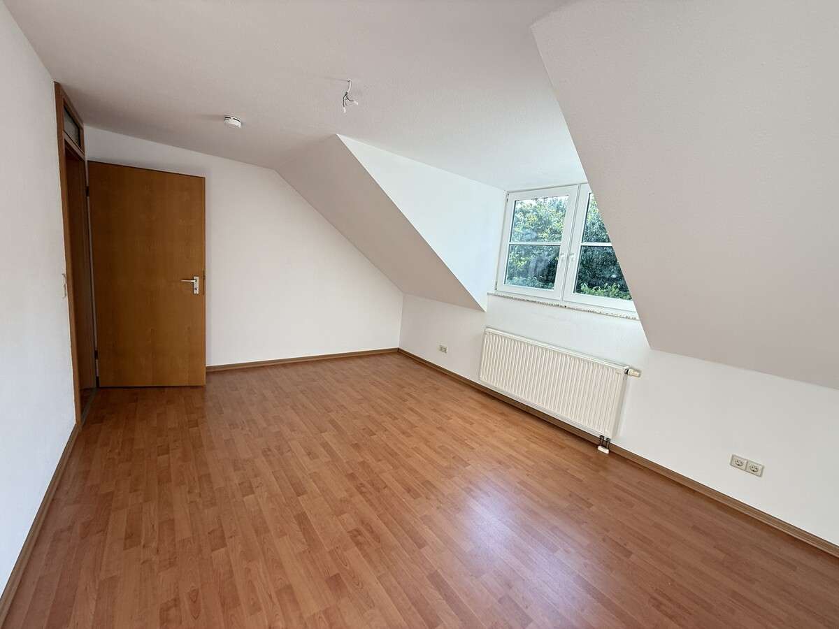 Immobilie in Moritzburg - Freistehende kleine 4-Zimmer-Wohnung in traumhafter Lage für Eigennutzer oder Anleger! - Bild 9