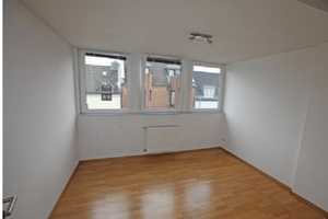 Helle 4 Zimmer - Wohnung + Balkon - Unterbilk – Dianastraße 17, 40223 Düsseldorf – Vorschaubild 3