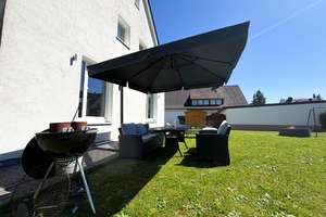 Energetisch modernisiertes Einfamilienhaus mit Carport und schönem Garten! – Die vollständige Adresse der Immobilie erhältst du vom Anbieter., 96482 Ahorn – Vorschaubild 4
