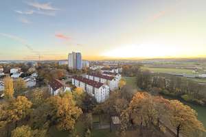 3-Zimmer-Wohnung mit Balkon, Aufzug und Stellplatz! 