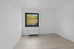 Renovierte 3 Zi.-EG-Wohnung mit Tageslichtbad – Dellwiger Straße 123, 45357 Frintrop, Essen – Vorschaubild 4