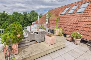 WOHNEN MIT CHARAKTER - EXKLUSIVE MAISONETTEWOHNUNG MIT GALERIE UND SONNIGER DACHTERRASSE IN BEUEL – Die vollständige Adresse der Immobilie erhältst du vom Anbieter., 53225 Schwarzrheindorf/Vilich-Rheindorf, Bonn – Vorschaubild 18
