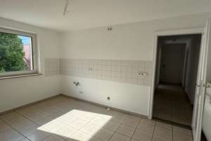 familiengeeignete 3-Zi.-Whg. m. Balkon * ruhige Lage * 74 m² – Feselenstr. 18, 85053 Südost, Ingolstadt – Vorschaubild 8