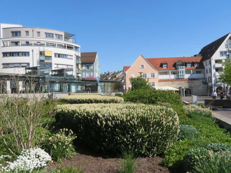 Blick Park zur Fußgängerzone