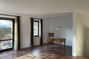 Doppelhaushälfte (81739 Waldperlach) mit ca. 130m² Wohnfläche und 200m² Garten sucht nette Mieter – Die vollständige Adresse der Immobilie erhältst du vom Anbieter., 81739 Waldperlach, München – Vorschaubild 3