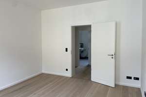Attraktive, hochwertig kernsanierte Altbauwohnung in erstklassiger Lage Nürnbergs – Die vollständige Adresse der Immobilie erhältst du vom Anbieter., 90478 Glockenhof, Nürnberg – Vorschaubild 3