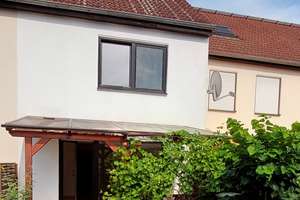 SCHÖNES EINFAMILIENHAUS IM GRÜNEN, 5 ZIMMER, TERRASSE UND EIGENER GARTEN