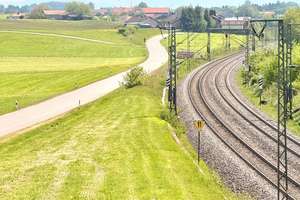 Einzigartiges Anwesen mit Geschichte: Charmantes Bahnwärterhaus auf großem Grundstück – Die vollständige Adresse der Immobilie erhältst du vom Anbieter., 83362 Surberg – Vorschaubild 24