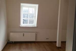 Attraktive 4-Zimmer Dachgeschosswohnung mit Balkon in Osnabrück Innenstadt – Die vollständige Adresse der Immobilie erhältst du vom Anbieter., 49074 Innenstadt, Osnabrück – Vorschaubild 15