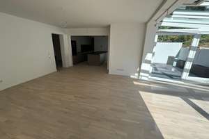 Komplett NEU RENOVIERTE 4,5-Zi-Whg. mit NEUER EINBAUKÜCHE,  Wintergarten Terrasse – Die vollständige Adresse der Immobilie erhältst du vom Anbieter., 70569 Kaltental, Stuttgart – Vorschaubild 7