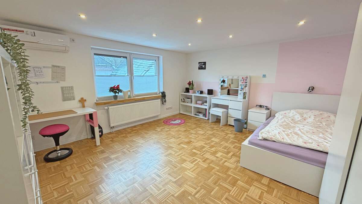 Immobilie in Hünxe - Großzügiges, freistehendes Einfamilienhaus mit Geschichte – mitten im Herzen von Krudenburg - Bild 8