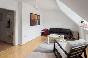Attraktive Dachgeschosswohnung in Bestlage von Köln – zwischen Mediapark und Eigelstein mit Domblick – Die vollständige Adresse der Immobilie erhältst du vom Anbieter., 50670 Altstadt/Nord, Köln – Vorschaubild 3