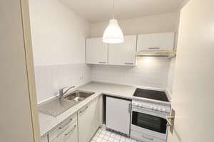 Stilvolle 2-Zimmer-Wohnung mit Einbauküche, Aufzug und Tiefgaragenstellplatz in zentraler Lage na... – 4105 Zentrum-Nord, Leipzig – Vorschaubild 3