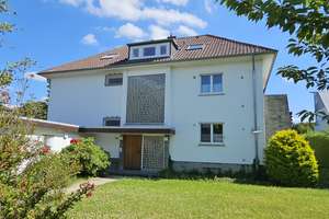 Attraktives Dreifamilienhaus in Kassel-Harleshausen – Ihre solide Kapitalanlage – Die vollständige Adresse der Immobilie erhältst du vom Anbieter., 34128 Harleshausen, Kassel – Vorschaubild 1