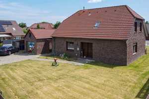 Gemütliches Ein-/Zweifamilienhaus in Nordseenähe – Großzügiges Raumangebot in ruhiger Sackgassenlage – Wittmund (Kreis) – Vorschaubild 1