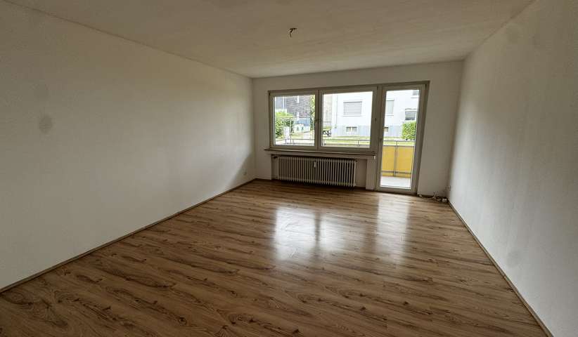 schöne 3-Zi-Whg mit Balkon, Stellplatz - Photo 1