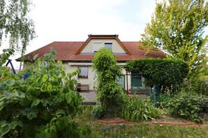 ARCHITEKTENHAUS MIT EINLIEGERWOHNUNG - DOPPELGARAGE - ALS EIN- ODER ZWEIFAMILIENHAUS – Die vollständige Adresse der Immobilie erhältst du vom Anbieter., 12683 Biesdorf, Berlin – Vorschaubild 28