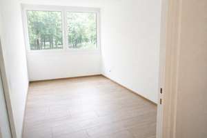 Exklusive 4-Zimmer-Wohnung in Bogenhausen –  | Balkon & Parkblick | großzügig geschnitten – Die vollständige Adresse der Immobilie erhältst du vom Anbieter., 81927 Johanneskirchen, München – Vorschaubild 7