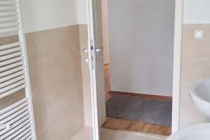 Geräumige 4-Zimmer-Wohnung mit Balkon und Terrasse und Gartenanteil am Olympiapark – 80809 Am Luitpoldpark, München – Vorschaubild 12
