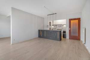 Bremen - Walle: Charmante 1,5-Zimmer-Wohnung mit genialer Raumaufteilung und Balkon  – Die vollständige Adresse der Immobilie erhältst du vom Anbieter., 28219 Walle (Ortsteil), Bremen – Vorschaubild 2