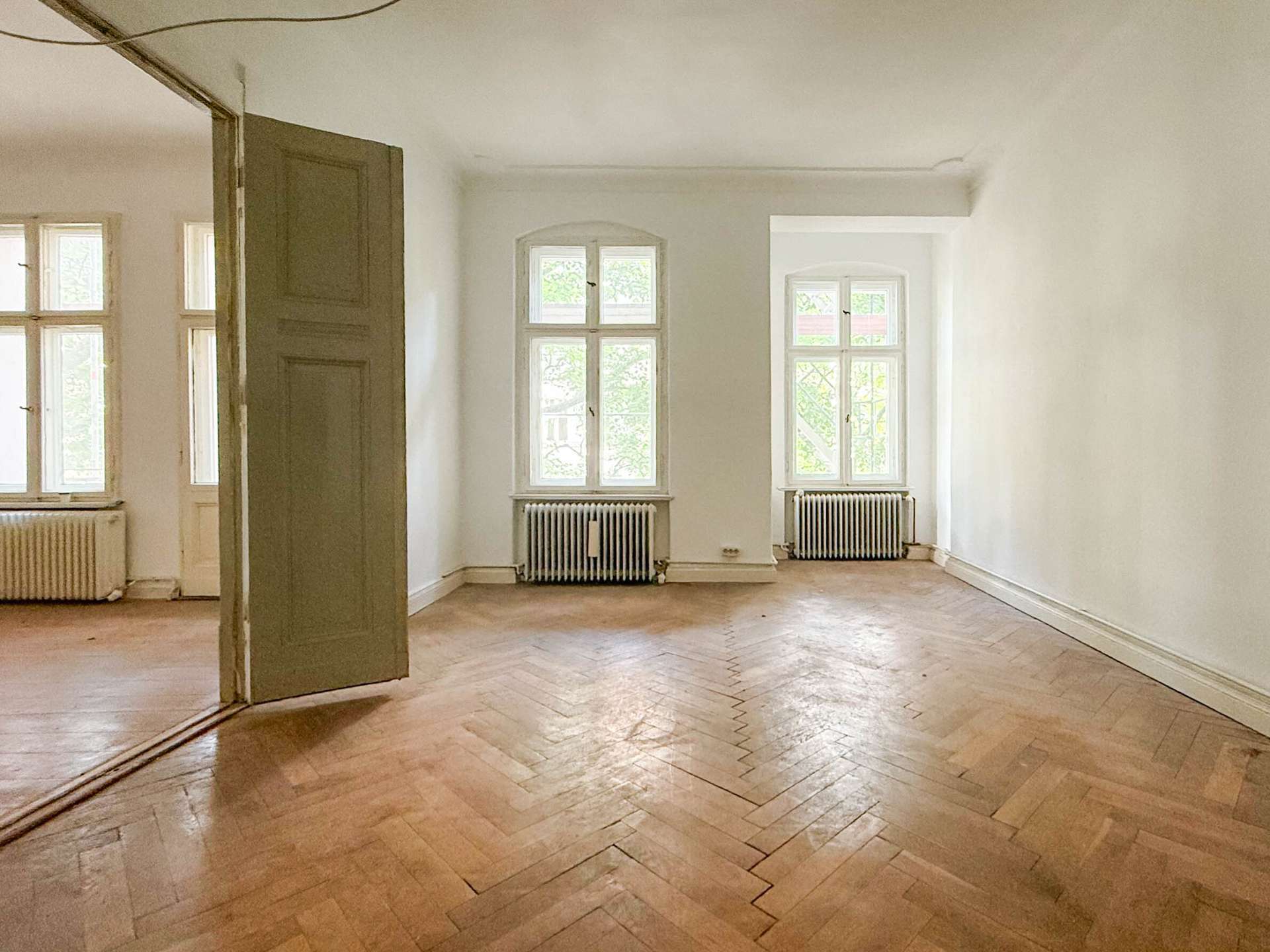 Altbauwohnung mit 5-Zimmern - Pures Wohnglück im Herzen von Wilmersdorf, Berlin – Bild 2