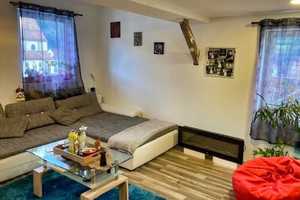 Renoviertes 2 Fam. Haus mit neuer Garage und großer Terrasse im ruhigen Herzen von Nenningen! – Göppingen (Kreis) – Vorschaubild 2