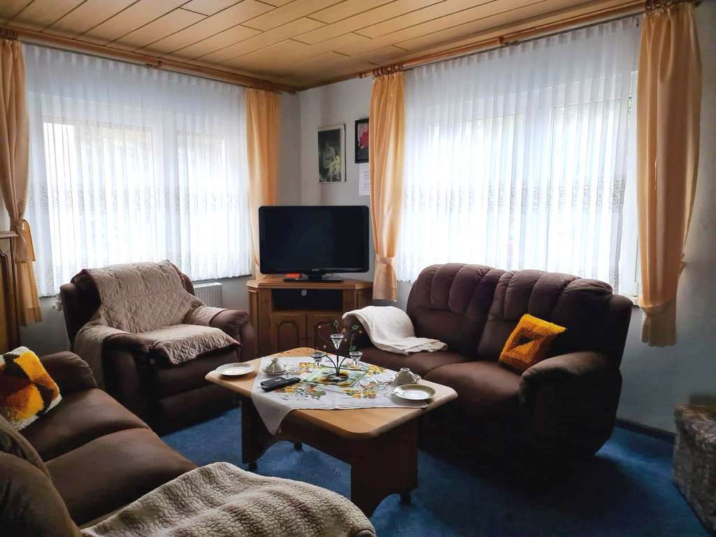 Immobilie in Bad Nauheim - Geräumiges 10-Zimmer Haus in Bad Nauheim mit großem Garten - Bild 4