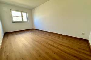 Wohnen mit Charakter: 3-Zimmer-Neubau in Rosenheim – Rehleitenweg 5, 83026 Pang, Rosenheim – Vorschaubild 6