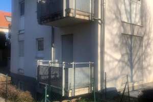 Moderne Erdgeschosswohnung mit Stellplatz in absolut ruhiger Ortsrandlage