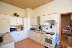 Schönes, großes Backsteinhaus mit 2 Wohnungen + Einliegerwohnung, Garten + 2 Garagen... – Börde (Kreis) – Vorschaubild 19