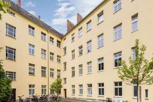 Großzügiger Altbauklassiker in ruhiger Lage - bezugsfrei ab August 2027 – Plönzeile 26, 12459 Oberschöneweide, Berlin – Vorschaubild 3