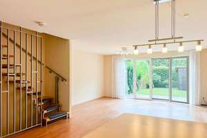 Langenhorn-Heidberg-Village: Modernes Niedrigenergie-Reihenhaus mit Sonnenterrasse u. Garten..! – Die vollständige Adresse der Immobilie erhältst du vom Anbieter., 22417 Langenhorn, Hamburg – Vorschaubild 3