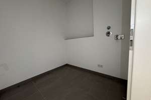 Neue Wohnung, neues Glück! Gut geschnittene 4-Zi.-Wohnung mit EBK, 2 Bädern und Terrasse – Prager Straße 12 a, 4103 Zentrum-Südost, Leipzig – Vorschaubild 3