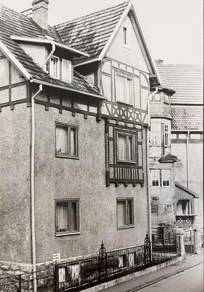 Immobilie in Meiningen - Drei-FamilienHaus mit fast 7 % Rendite - Bild 1