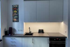 Möblierte, neuwertige 1-Zimmer-Wohnung mit EBK (ALL-IN-MIETE) – Fürstenwall 192, 40217 Friedrichstadt, Düsseldorf – Vorschaubild 7