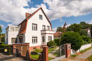 Stilvolle Walmdachvilla in beliebter Hermsdorflage! – Die vollständige Adresse der Immobilie erhältst du vom Anbieter., 13467 Hermsdorf, Berlin – Vorschaubild 3