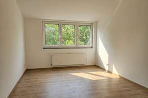 Neubau Erstbezug: Lichtdurchflutete Dachgeschosswohnung über den Dächern Ingolstadts – Kleiststr. 43, 85055 Nordost, Ingolstadt – Vorschaubild 4