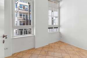 Altbauwohnung mit Potenzial zur 4-Zimmer-Wohnung – Terrasse am Wasser inklusive – Die vollständige Adresse der Immobilie erhältst du vom Anbieter., 10997 Kreuzberg, Berlin – Vorschaubild 9